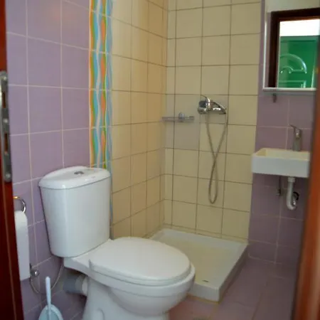 Krystallia Apartment